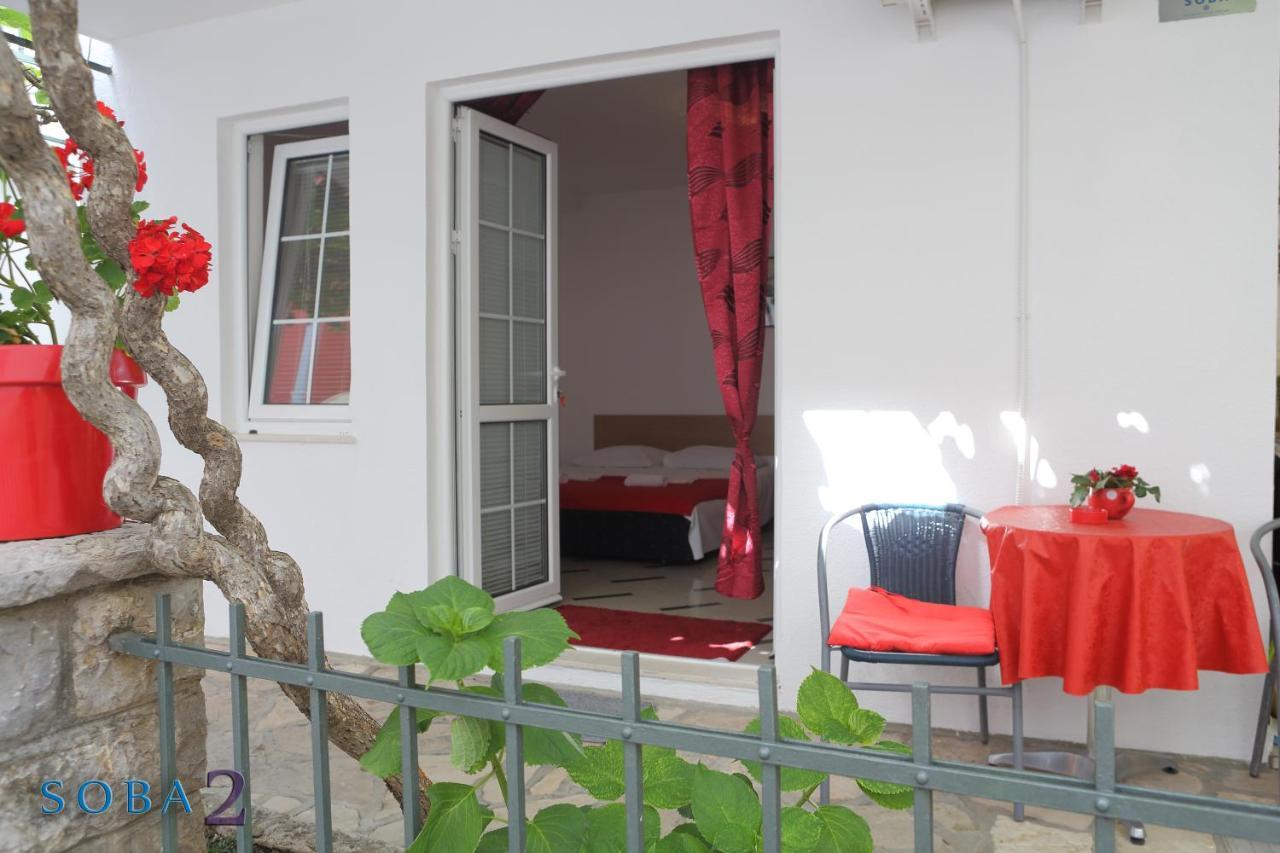 Apartmani Jedro Rafailovici Buitenkant foto