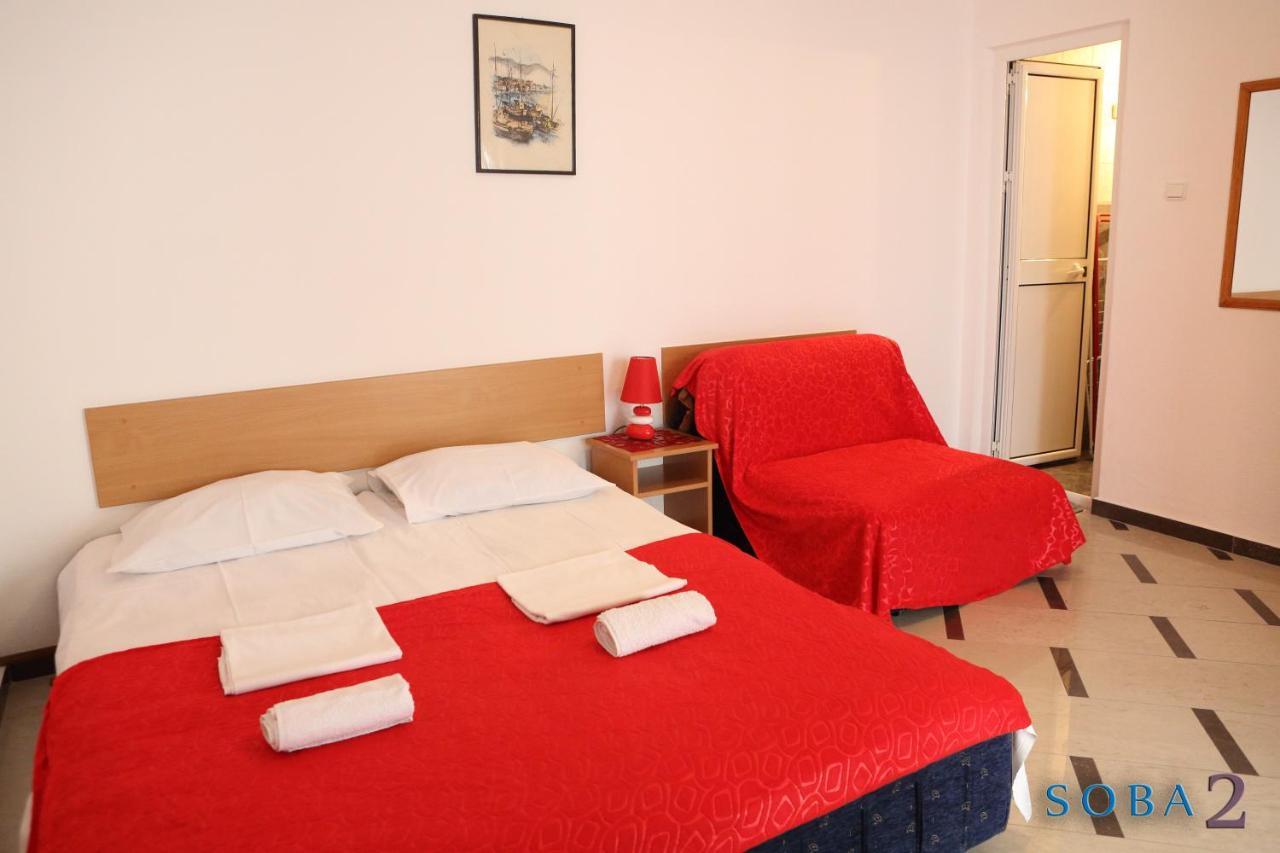 Apartmani Jedro Rafailovici Buitenkant foto