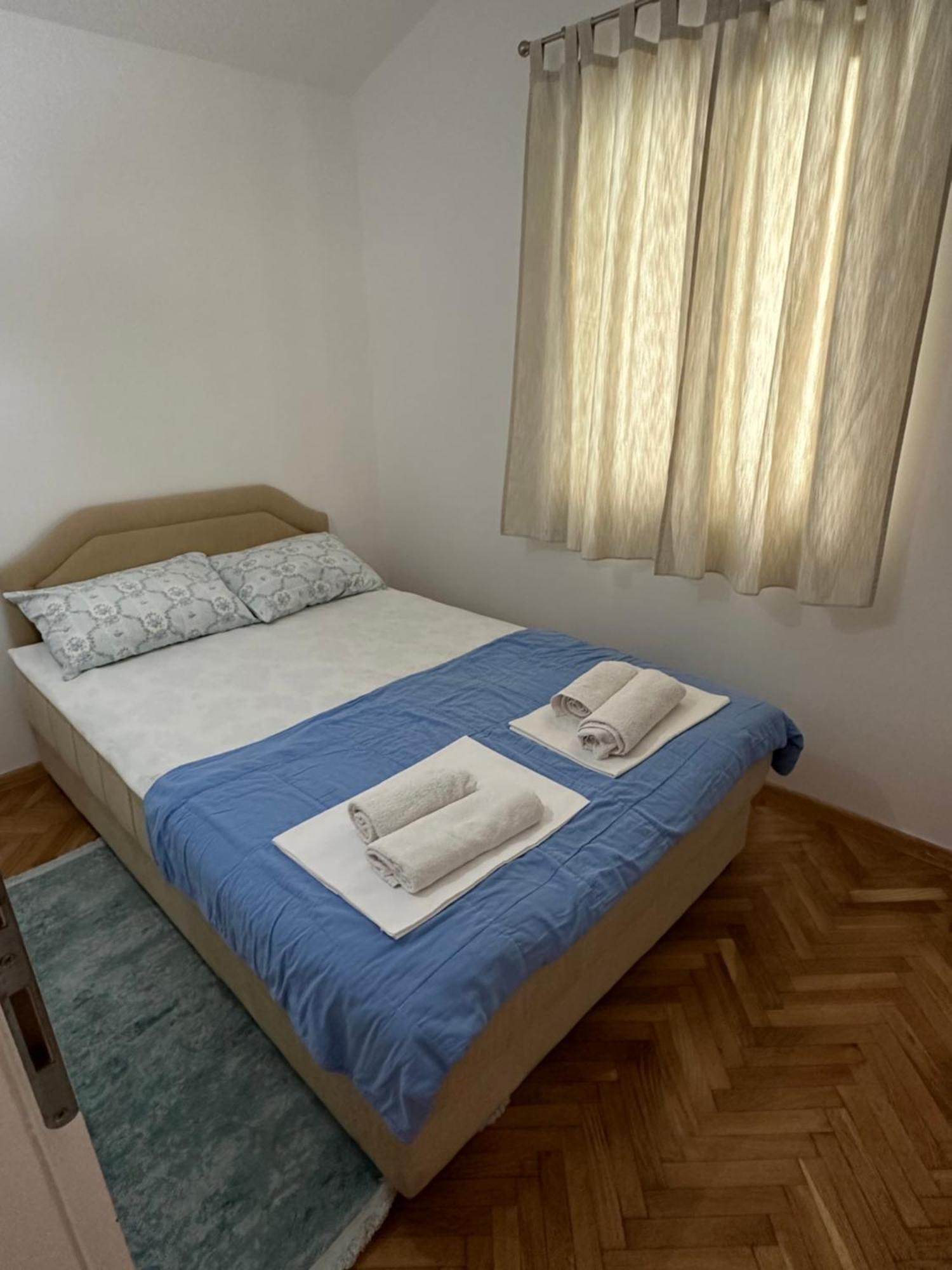 Apartmani Jedro Rafailovici Buitenkant foto