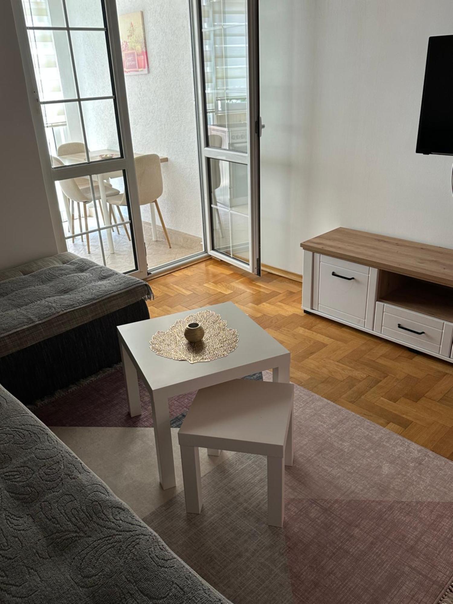Apartmani Jedro Rafailovici Buitenkant foto