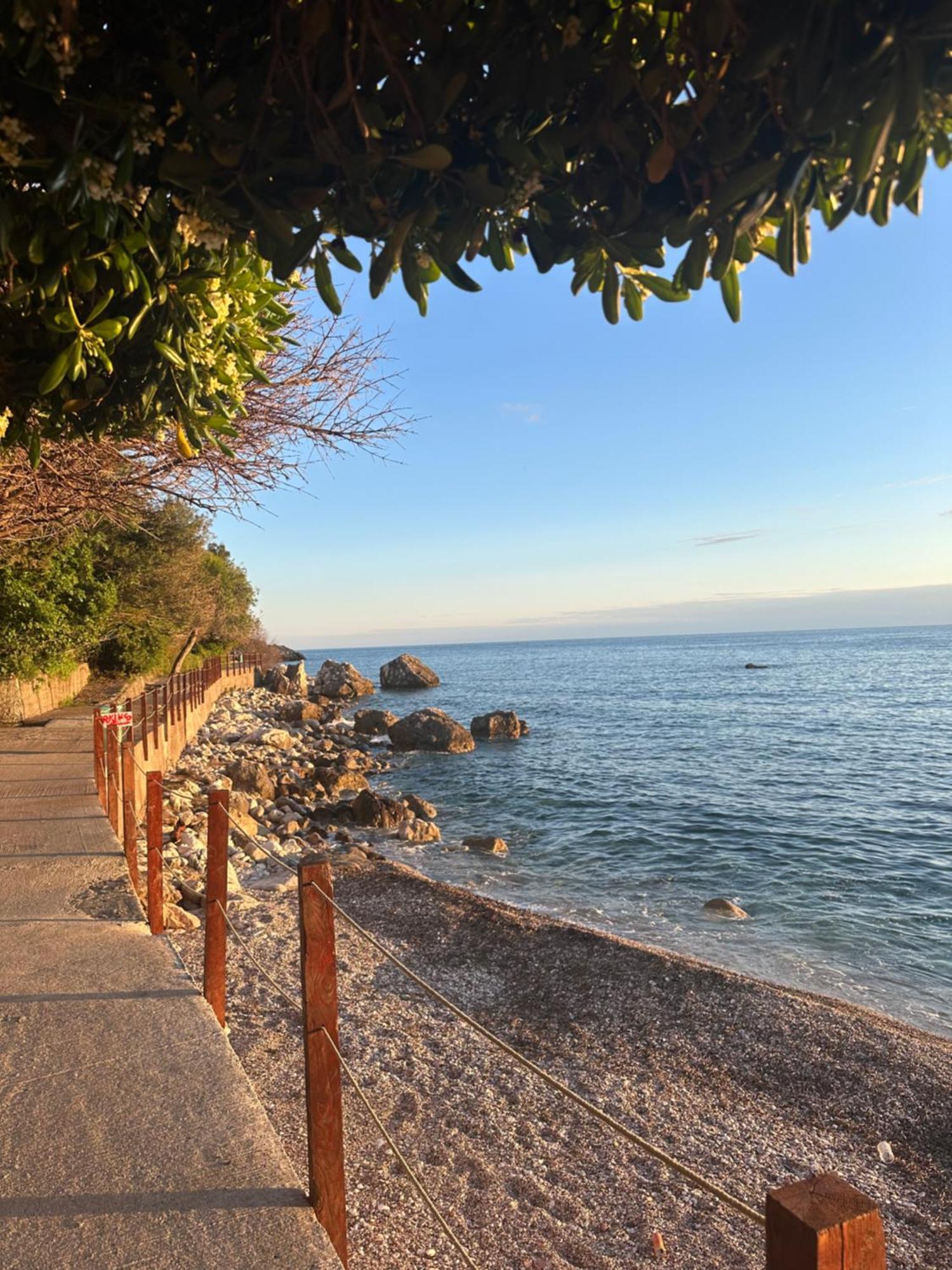 Apartmani Jedro Rafailovici Buitenkant foto